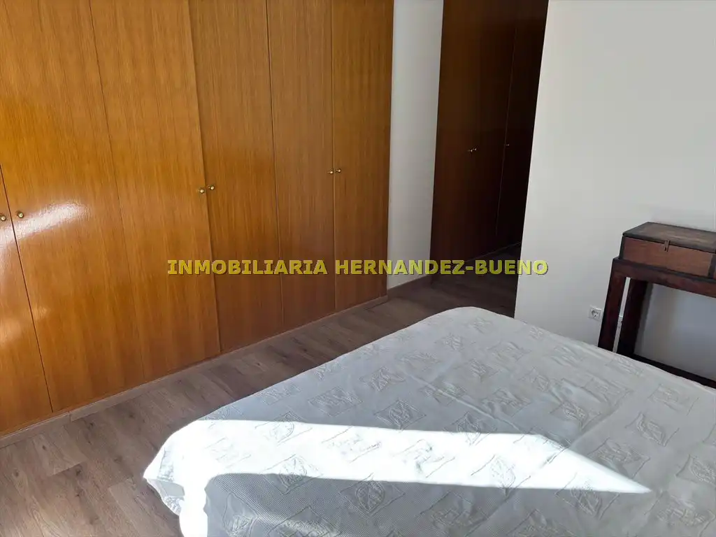 Bedroom of Flat for rent in Salamanca  with Heating, Furnished and Balcony