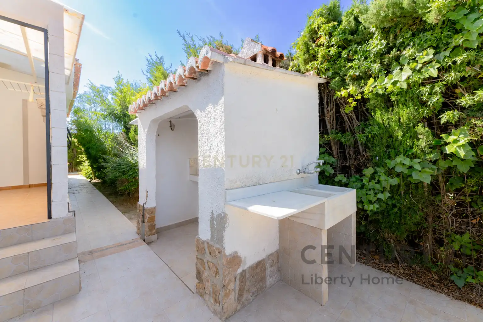 Vista exterior de Casa o xalet en venda en Náquera amb Aire condicionat, Jardí privat i Traster