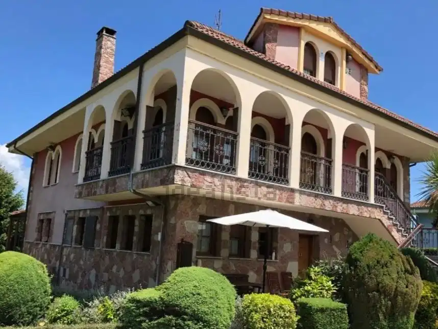 Villa con giardino in vendita a Camino del Cristo 600