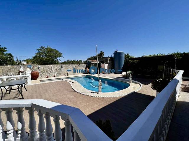 Casa-chalet en Venta en Almendralejo