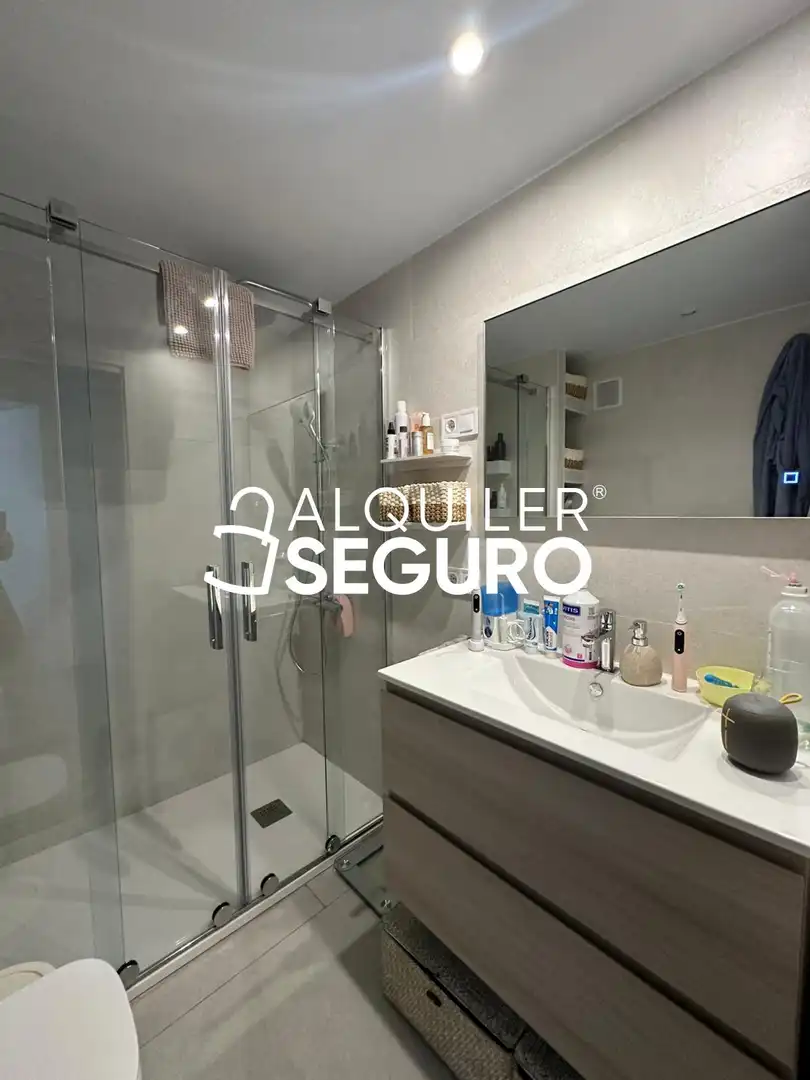 Bany de Pis de lloguer en Fuenlabrada amb Aire condicionat, Calefacció i Terrassa