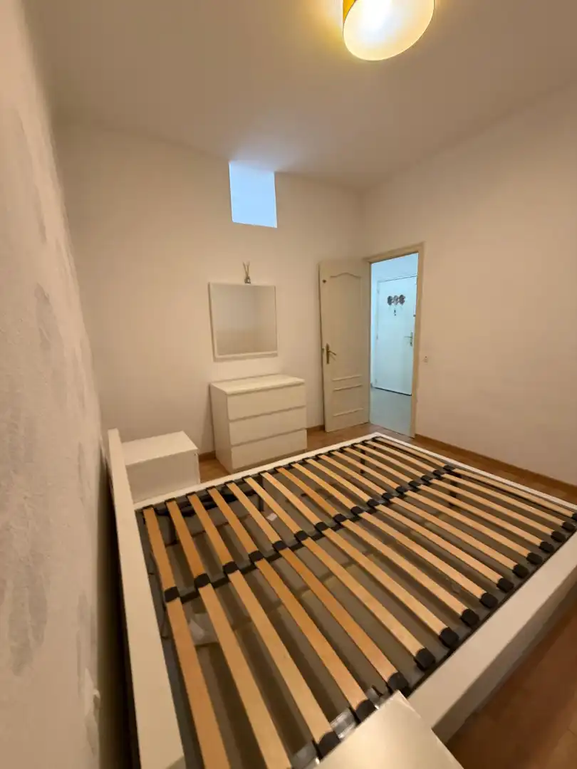 Habitación de Piso en venta en Sabadell con Calefacción y Balcón