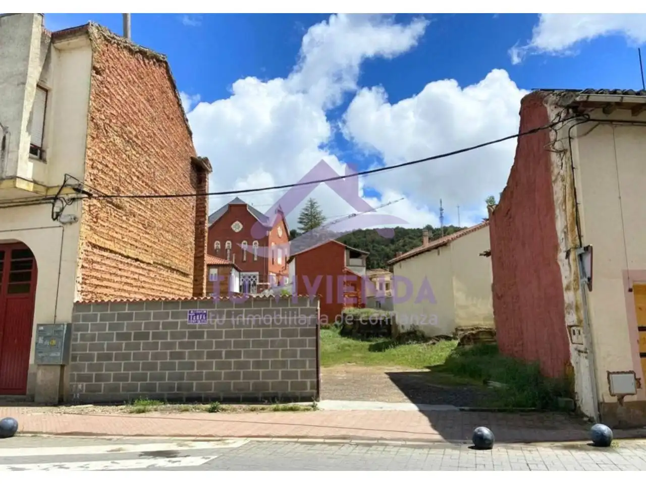 Exterior view of Land for sale in Saldaña