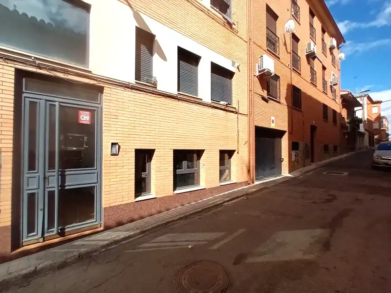 Vista exterior de Piso en venta en Toledo con Trastero