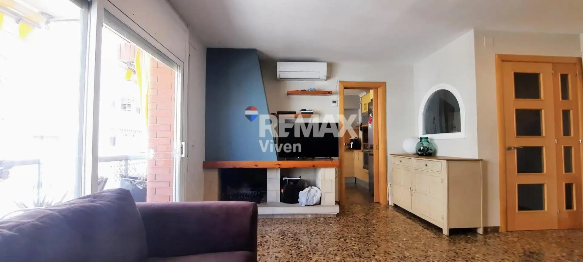 Sala de estar de Piso en venta en Vilanova i la Geltrú con Calefacción, Trastero y Balcón