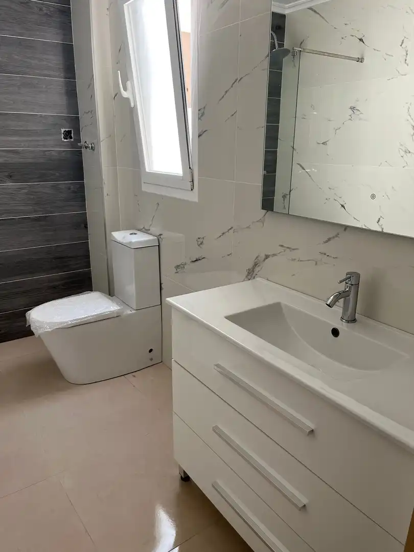 Baño de Piso en venta en Burriana / Borriana con Jardín privado