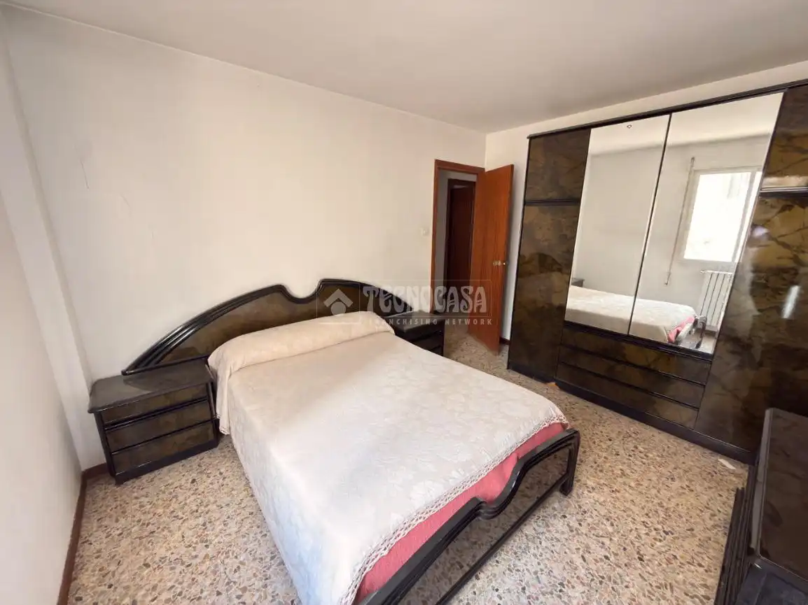 Habitación de Piso en venta en Zaragoza con Calefacción, Terraza y Balcón