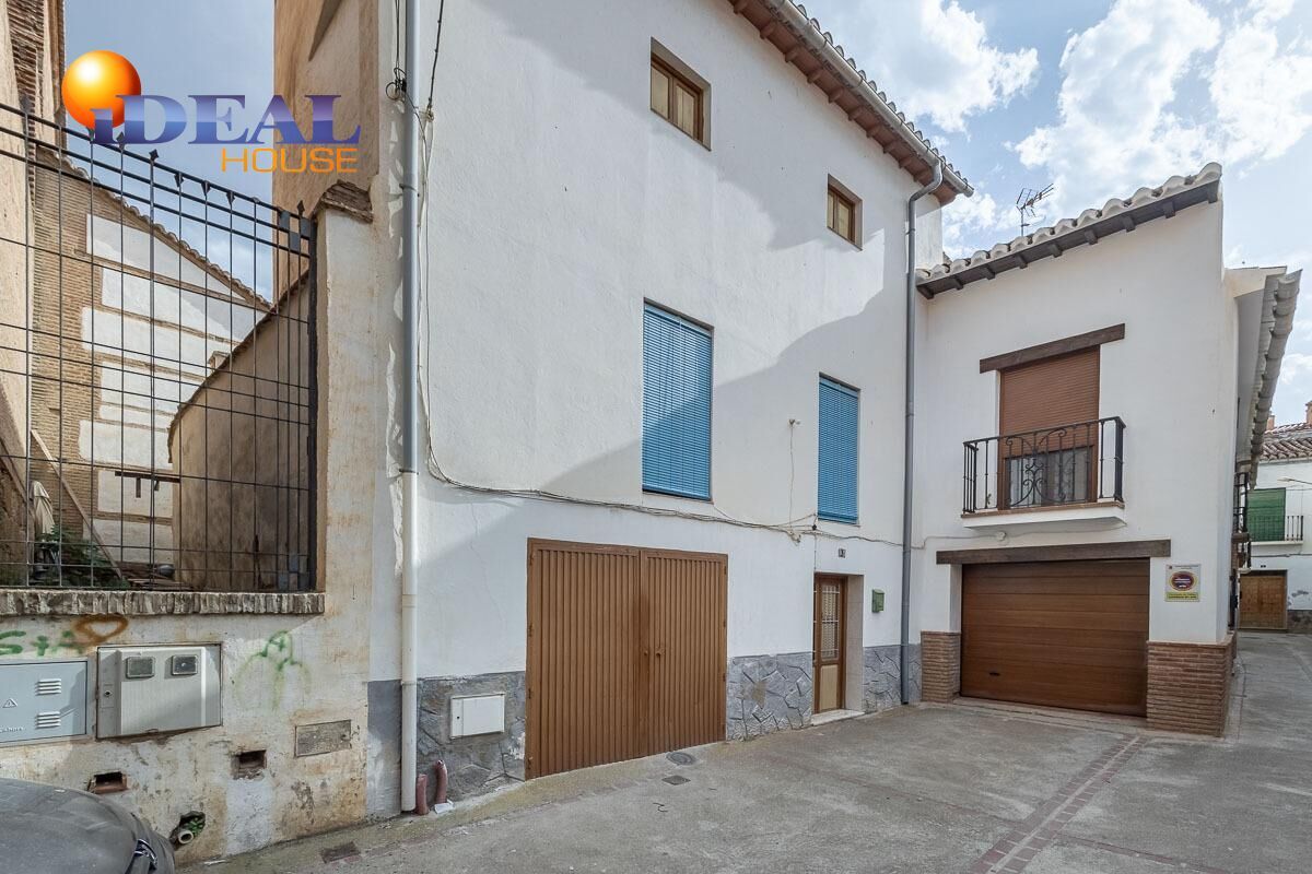 Vista exterior de Casa o xalet en venda en Guadix