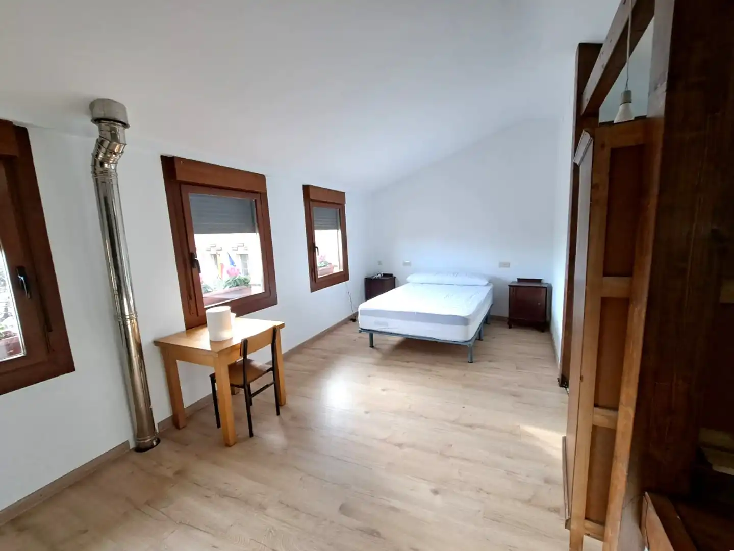 Habitación de Finca rústica en venta en Ollauri con Calefacción y Amueblado