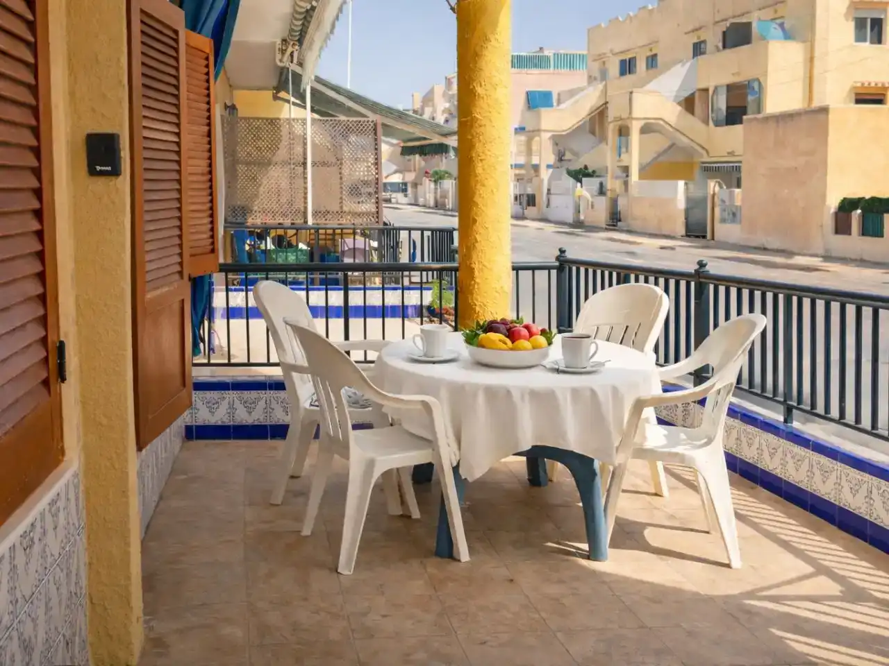 Terrasse von Wohnung zur Miete in Torrevieja mit Klimaanlage und Schwimmbad