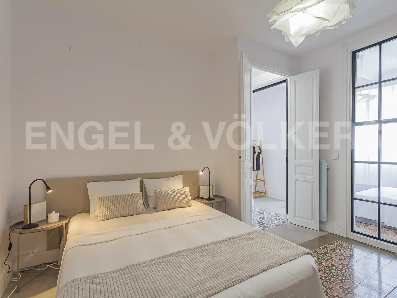 Schlafzimmer von Wohnung zum Verkauf in Barcelona mit Heizung und Balkon