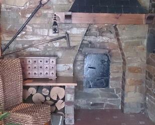 Finca rústica en venda en Pontevedra Capital  amb Calefacció, Jardí privat i Parquet
