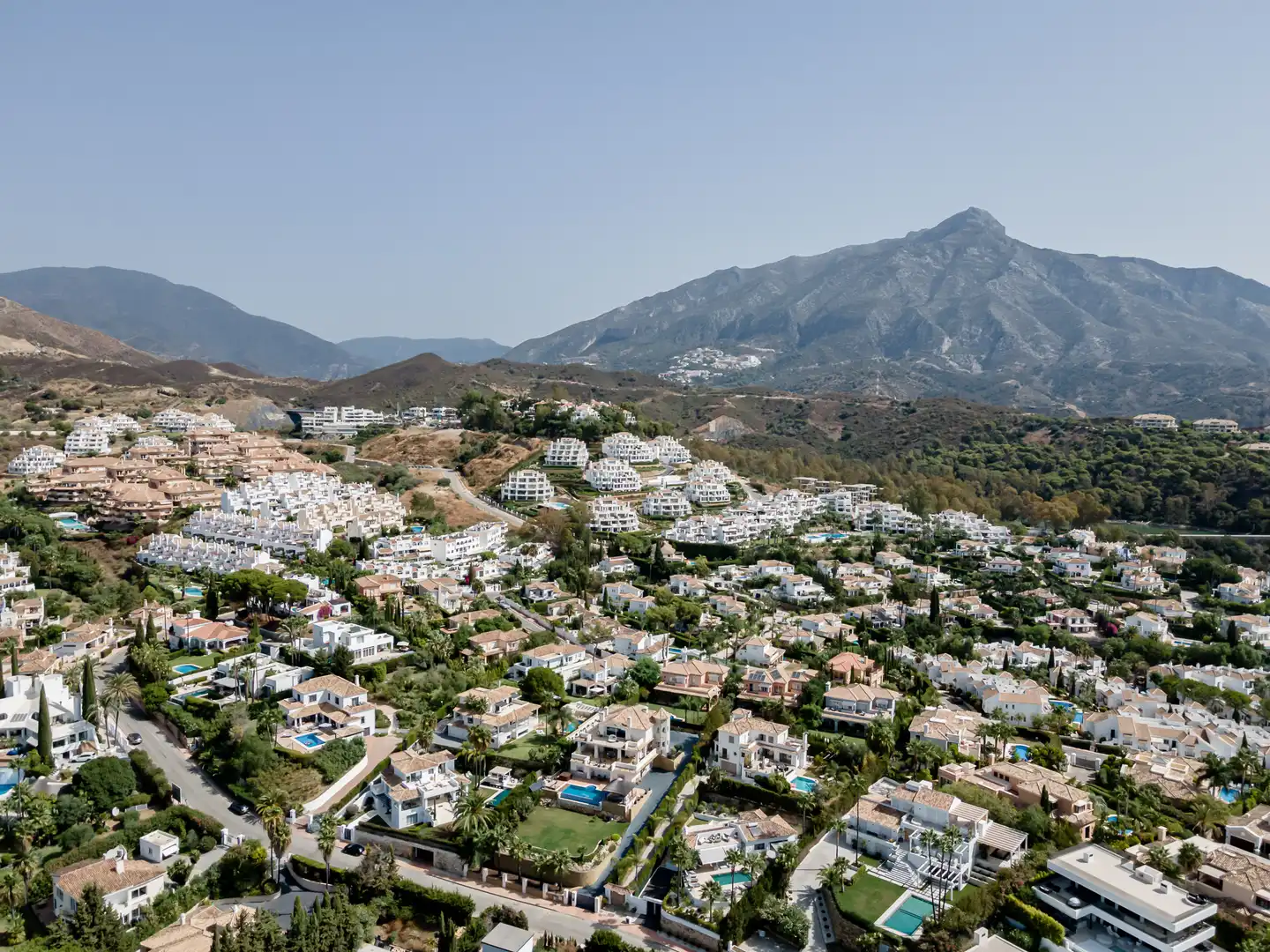 Vista exterior de Casa o chalet en venta en Marbella con Aire acondicionado, Calefacción y Piscina