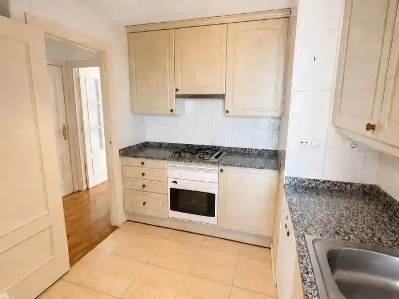 Küche von Wohnung zum Verkauf in Sabadell