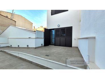 Pis amb ascensor en venda a Avenida Pau Casals