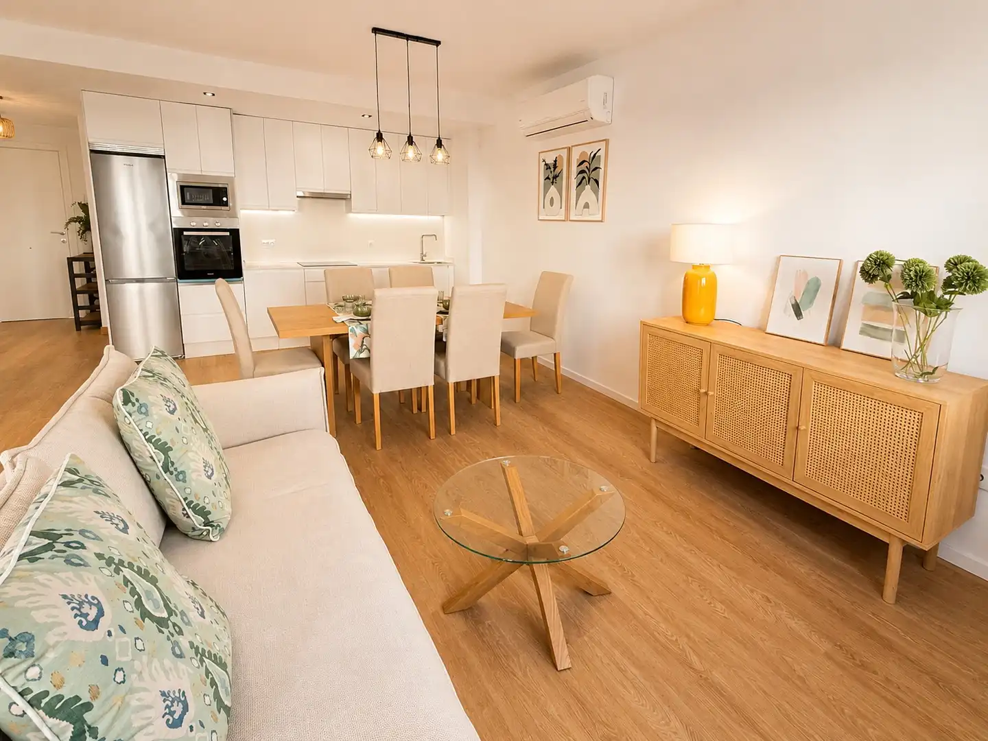 Sala de estar de Casa adosada en venta en Coria del Río con Aire acondicionado, Jardín privado y Terraza