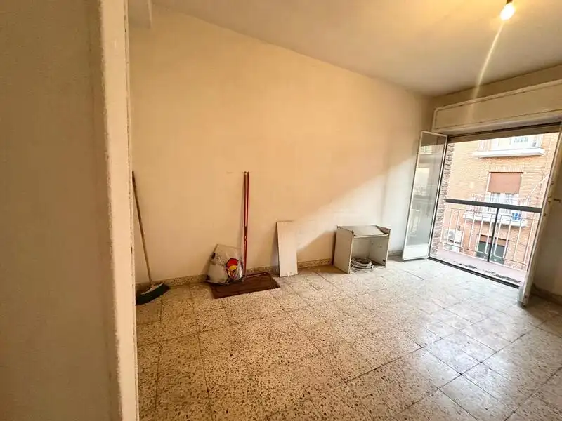 Flat for sale in  Madrid Capital  with Terrace
