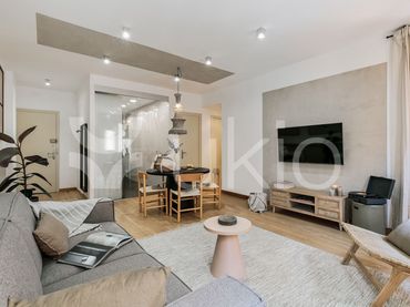 Appartement compact avec balcon à louer à Plaça de Lesseps