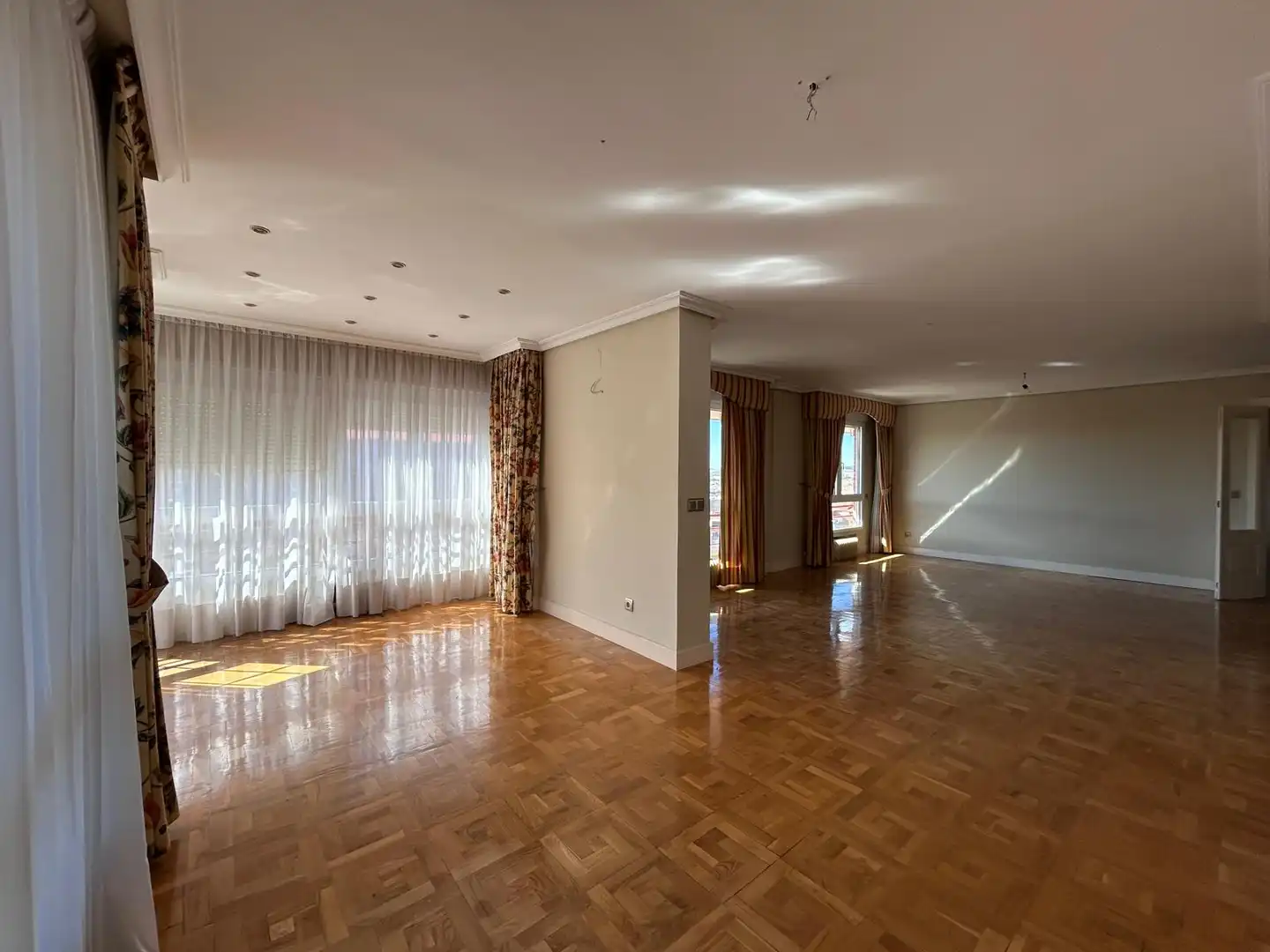 Sala de estar de Piso en venta en Guadalajara con Aire acondicionado, Parquet y Trastero