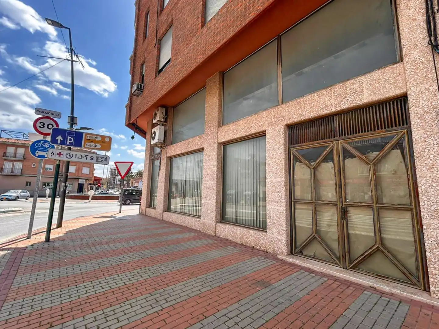 Vista exterior de Local de lloguer en Las Torres de Cotillas