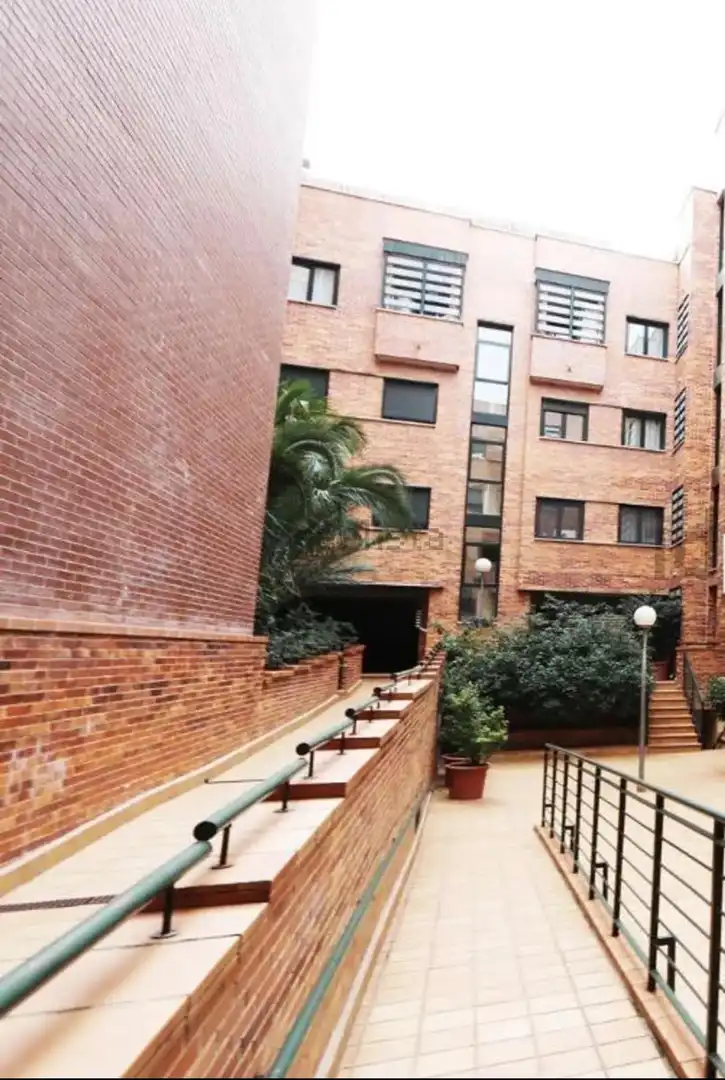 Vista exterior de Piso de alquiler en Madrid con Calefacción y Terraza