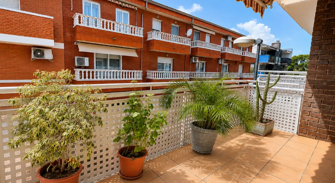 Terraza de Casa adosada en venta en Cambrils con Aire acondicionado, Calefacción y Jardín privado