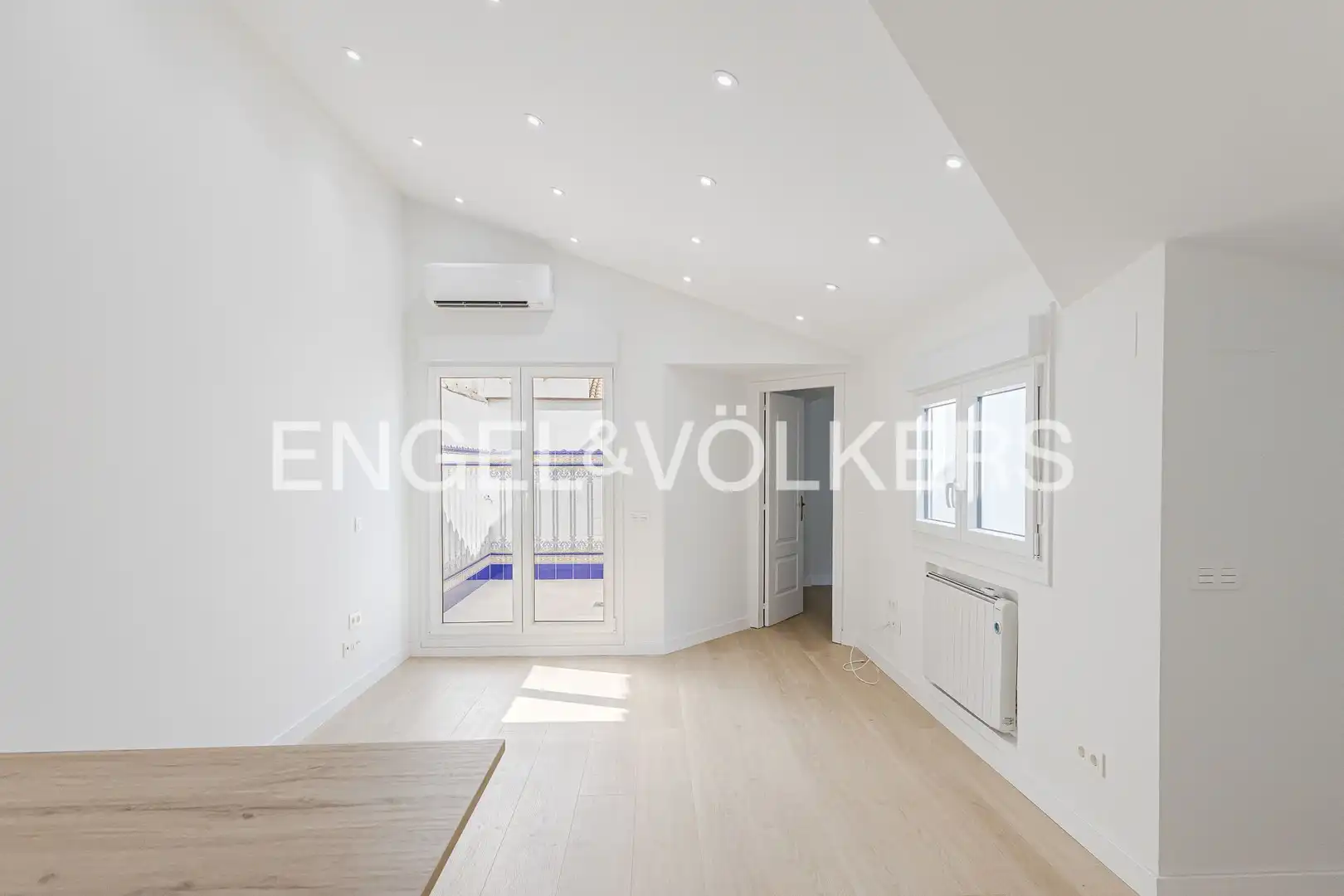 Living room of Attic for rent in Madrid  with Heating and Terrace