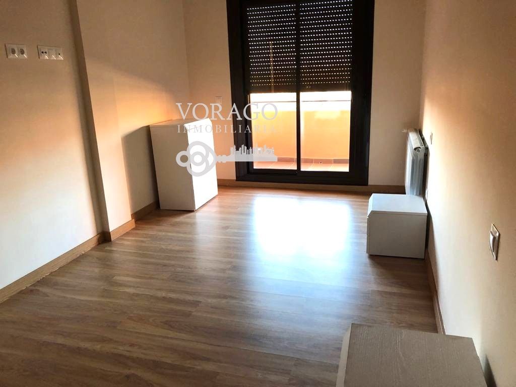 Bedroom of Flat to rent in Alcalá de Henares  with Air Conditioner, Heating and Terrace