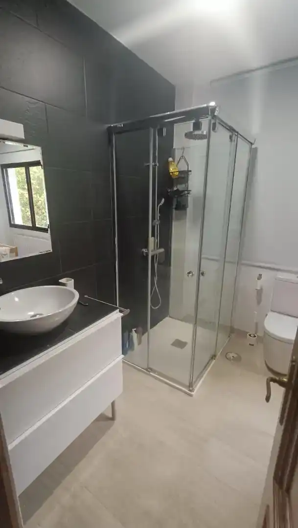 Bany de Casa o xalet en venda en Abegondo amb Piscina i Balcó