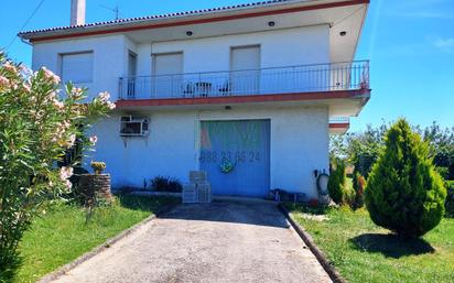 Vista exterior de Casa o xalet en venda en O Pereiro de Aguiar 