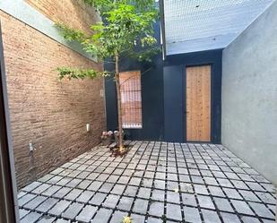 Vista exterior de Casa o xalet de lloguer en Sabadell amb Aire condicionat i Terrassa