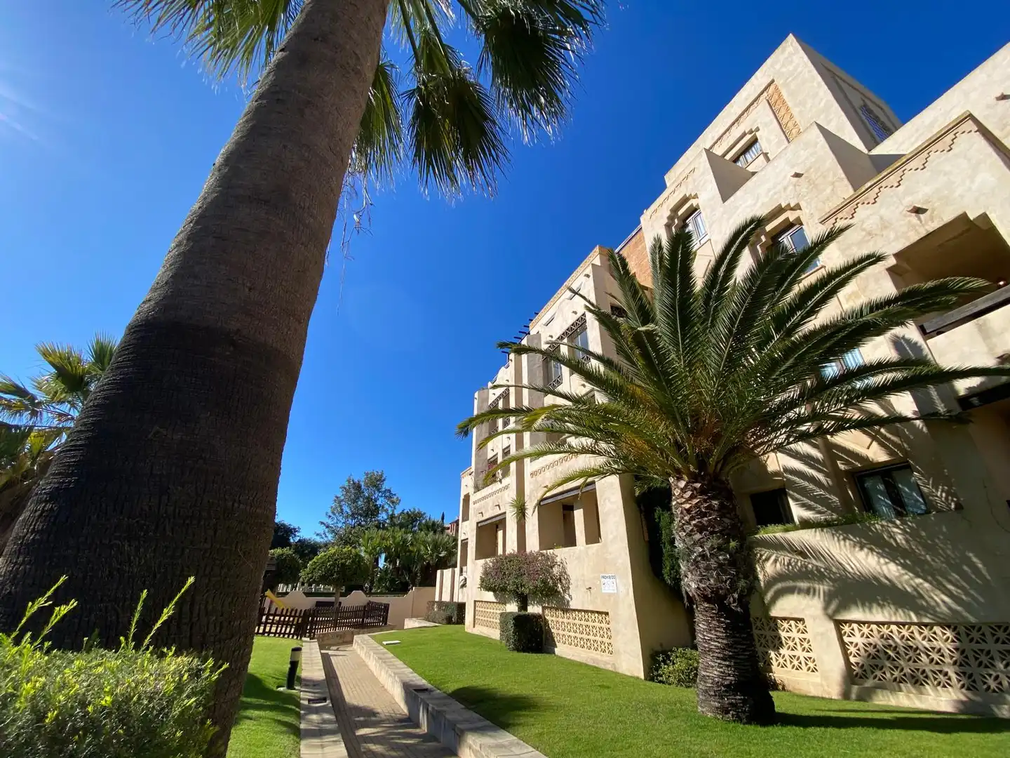 Vista exterior de Apartament en venda en Ayamonte amb Aire condicionat, Moblat i Rentadora