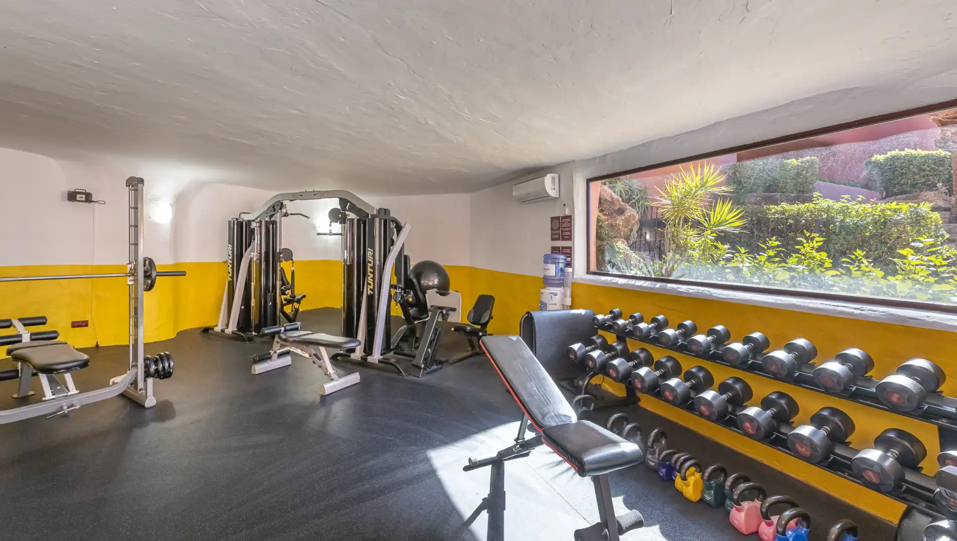 Apartments for sale in Estepona  with Air Conditioner, Terrace and Swimming Pool