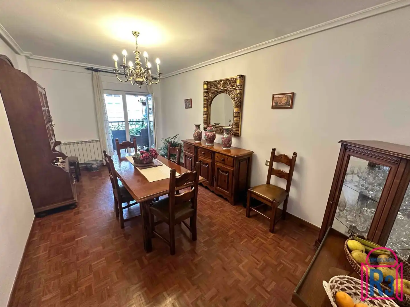 Comedor de Piso en venta en León Capital  con Calefacción y Terraza