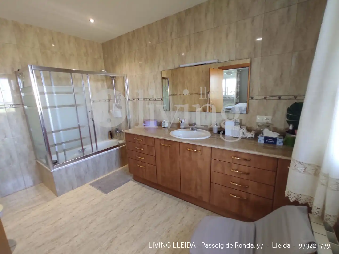 Bathroom of Houses for sale in Bell-lloc d'Urgell  with Heating, Private garden and Terrace