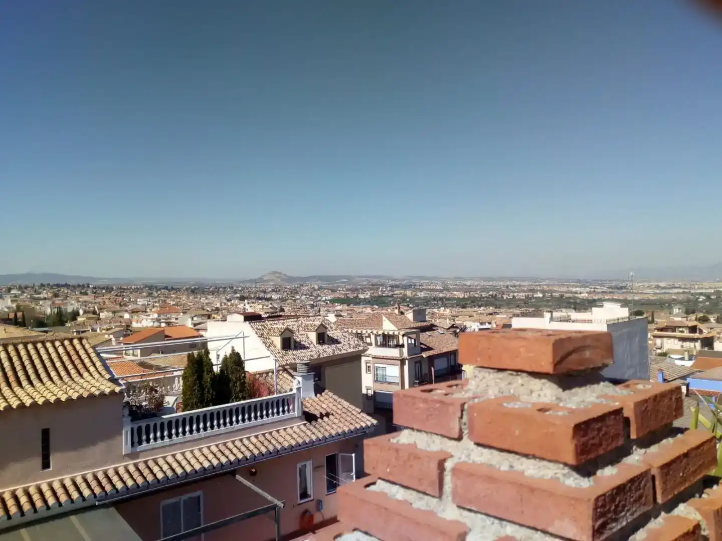 Vista exterior de Àtic en venda en La Zubia amb Aire condicionat i Balcó