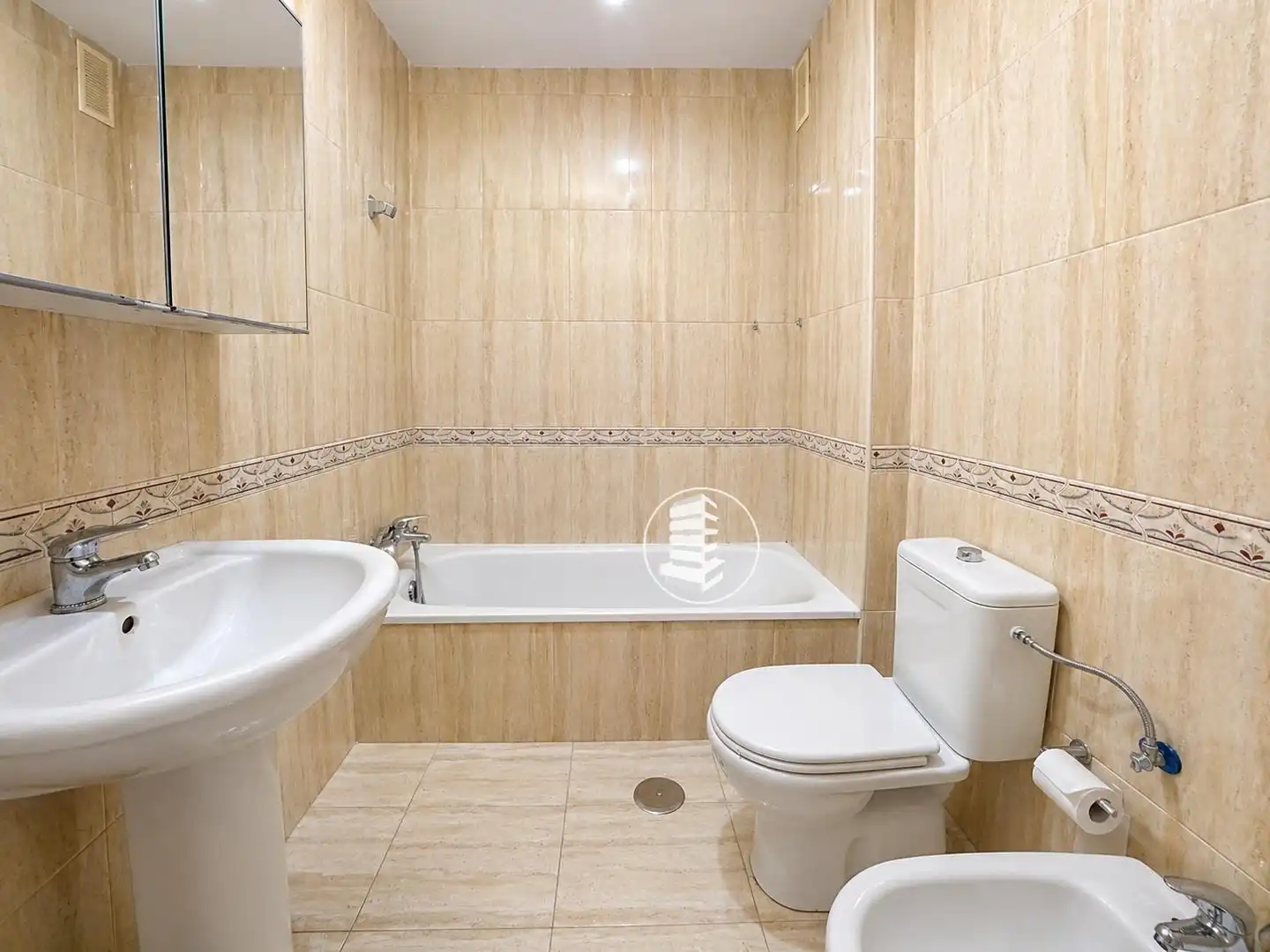 Bathroom of Flat for sale in Arona  with Air Conditioner, Terrace and Storage room