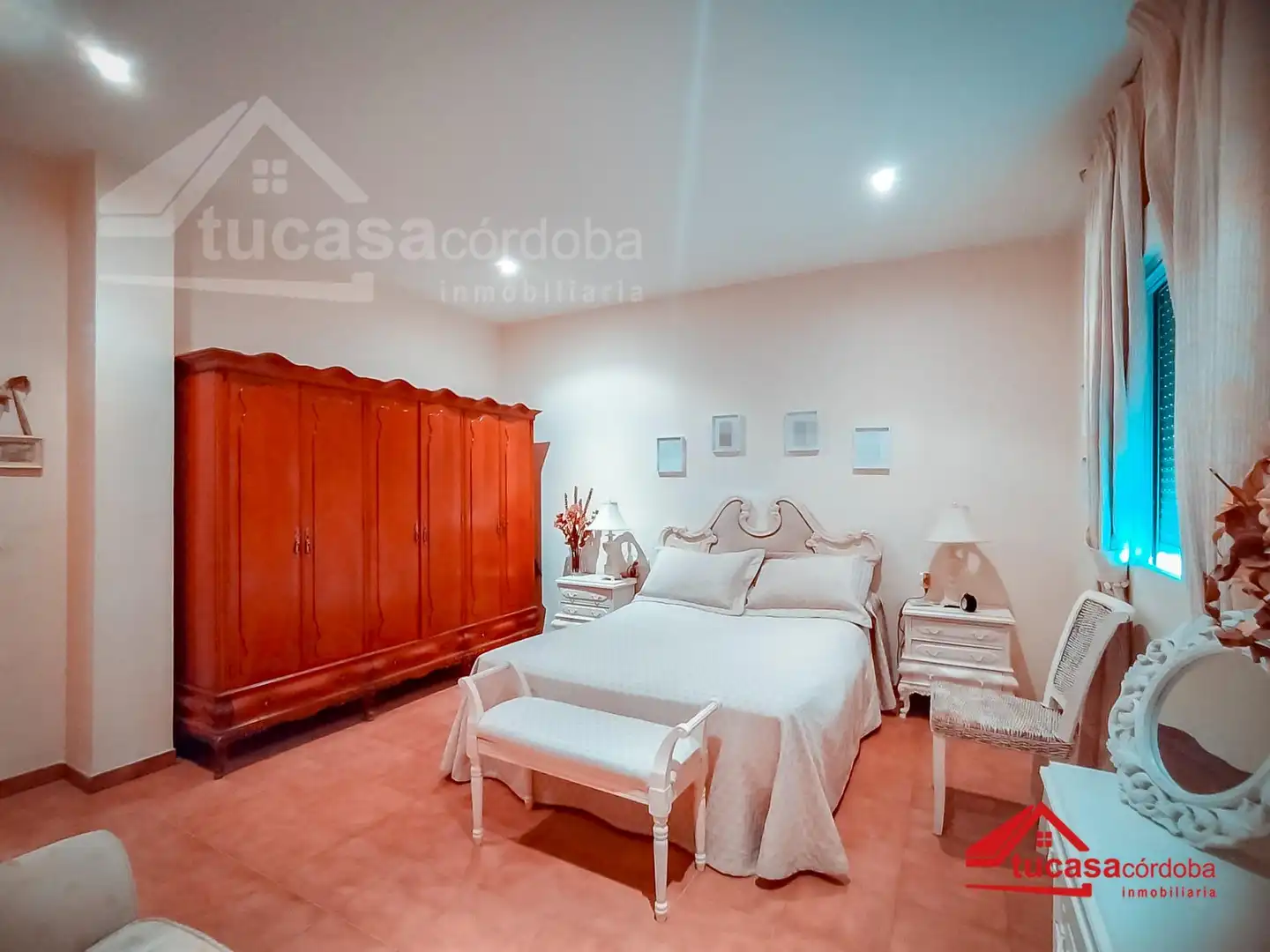 Dormitori de Casa o xalet en venda en Córdoba amb Aire condicionat, Calefacció i Jardí privat