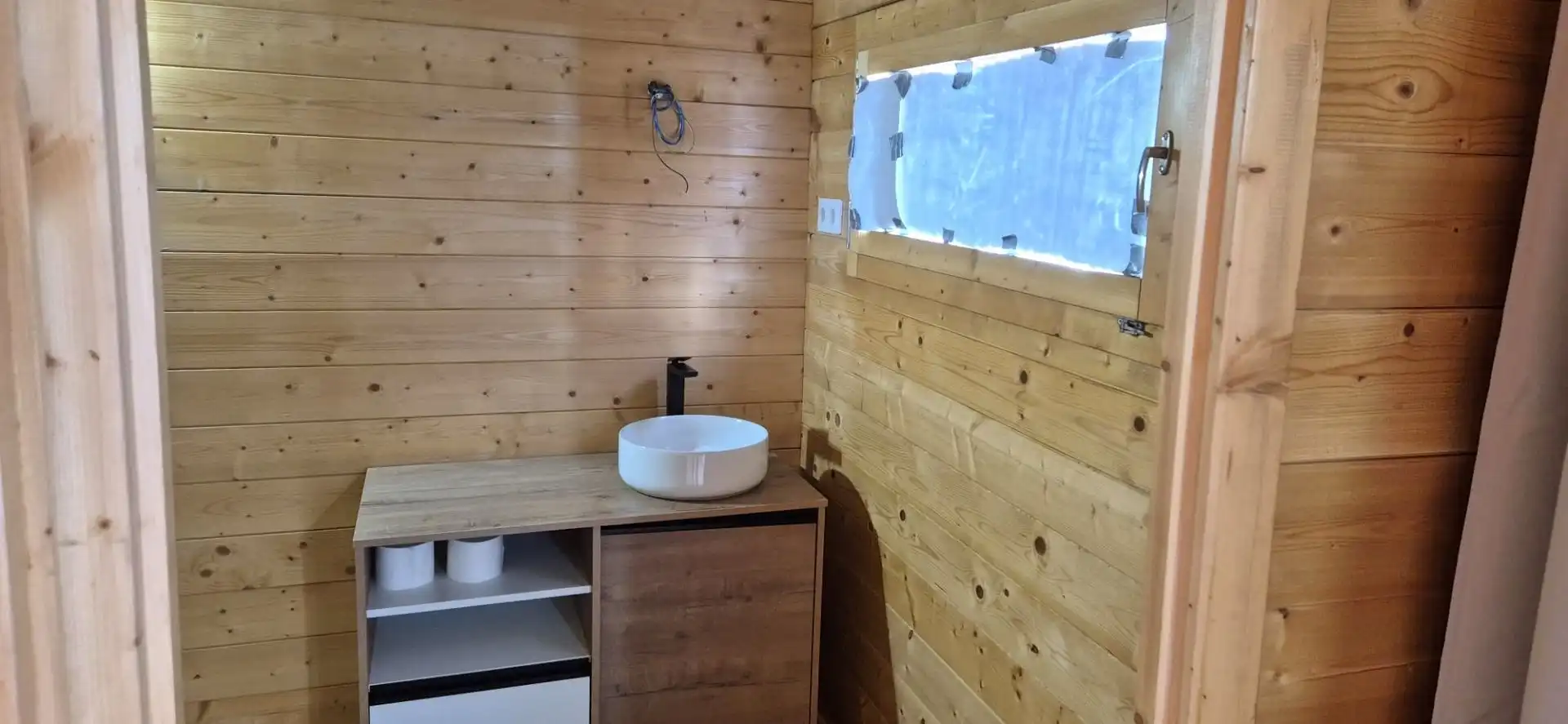 Bany de Casa adosada en venda en Antigua amb Jardí privat, Terrassa i Traster
