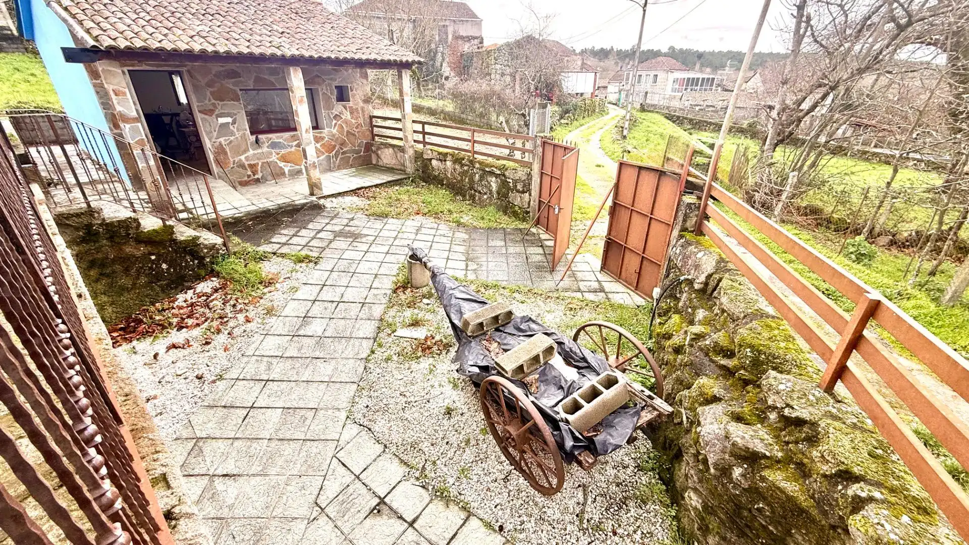 Terrassa de Finca rústica en venda en A Merca   amb Jardí privat, Terrassa i Traster