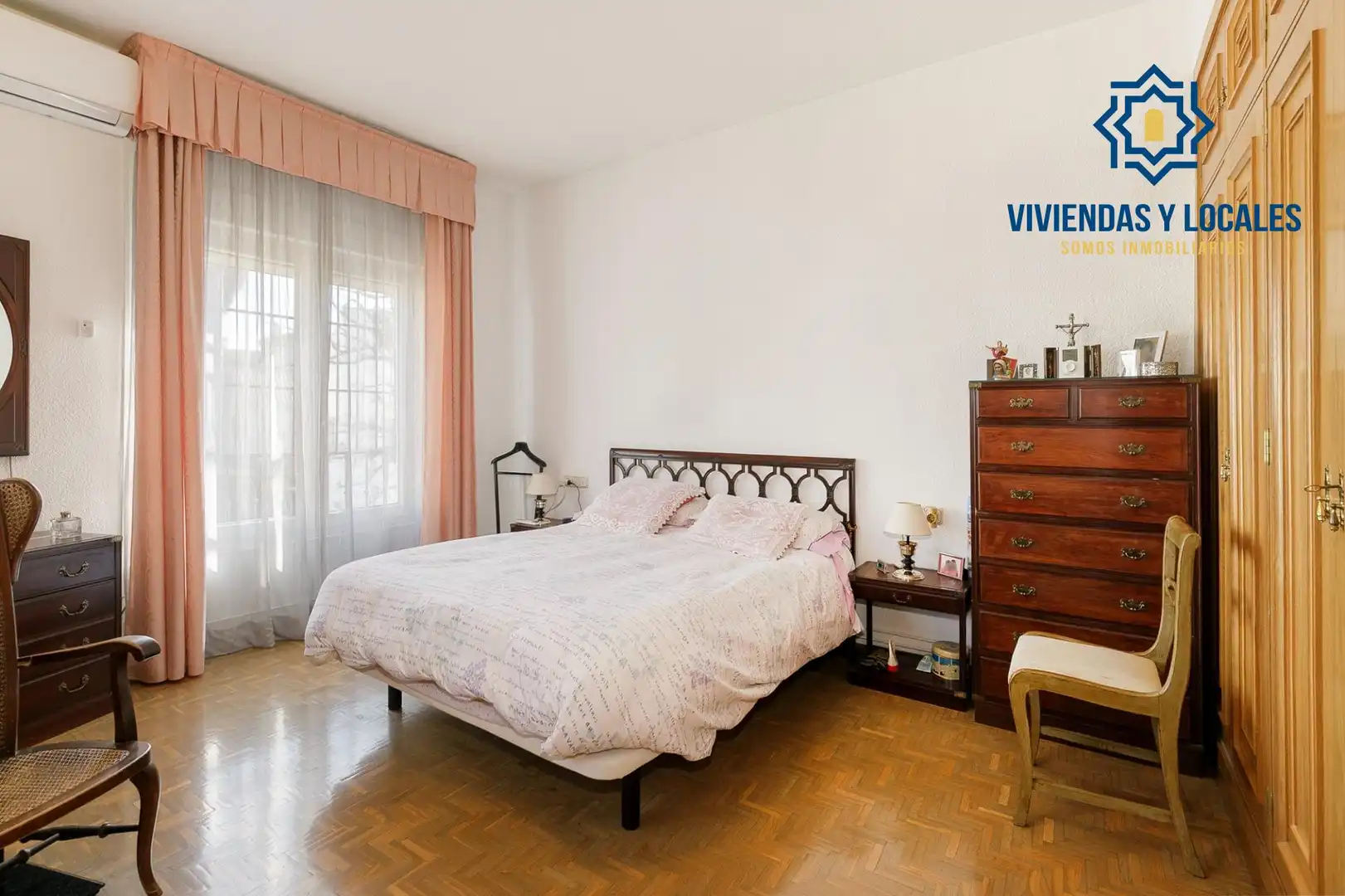 Bedroom of Houses for sale in Granada