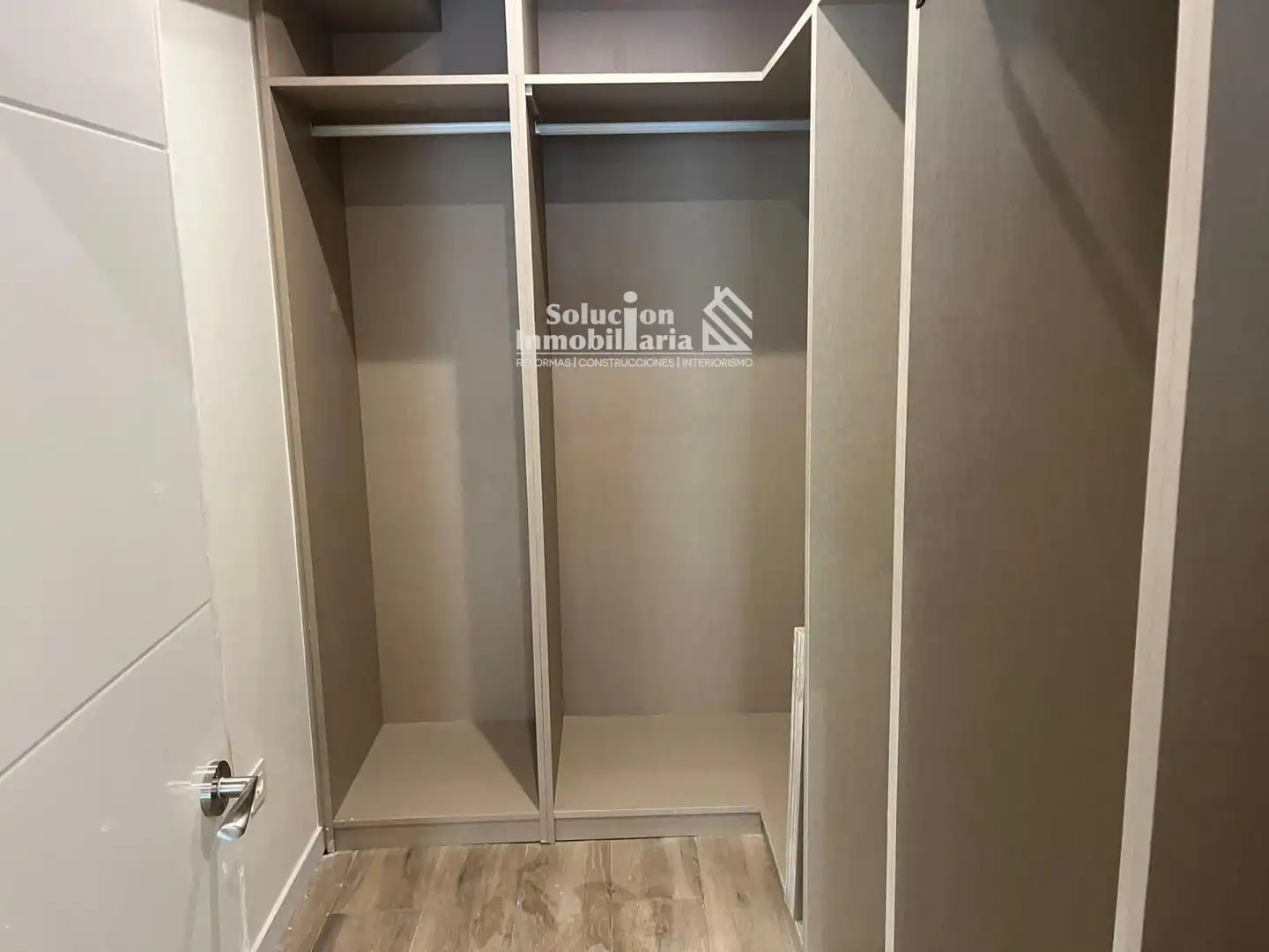 Schlafzimmer von Wohnungen zum Verkauf in Madrid mit Klimaanlage und Heizung