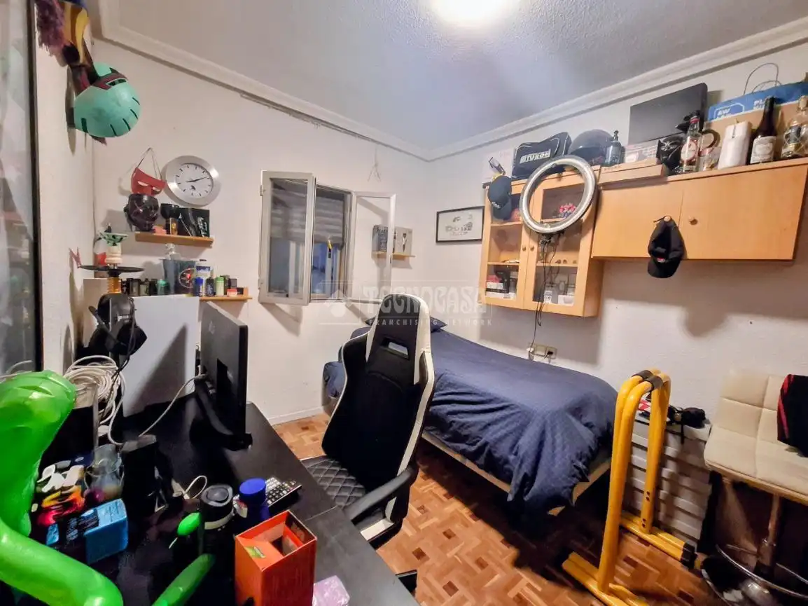 Piso en venta en Madrid con Calefacción y Terraza