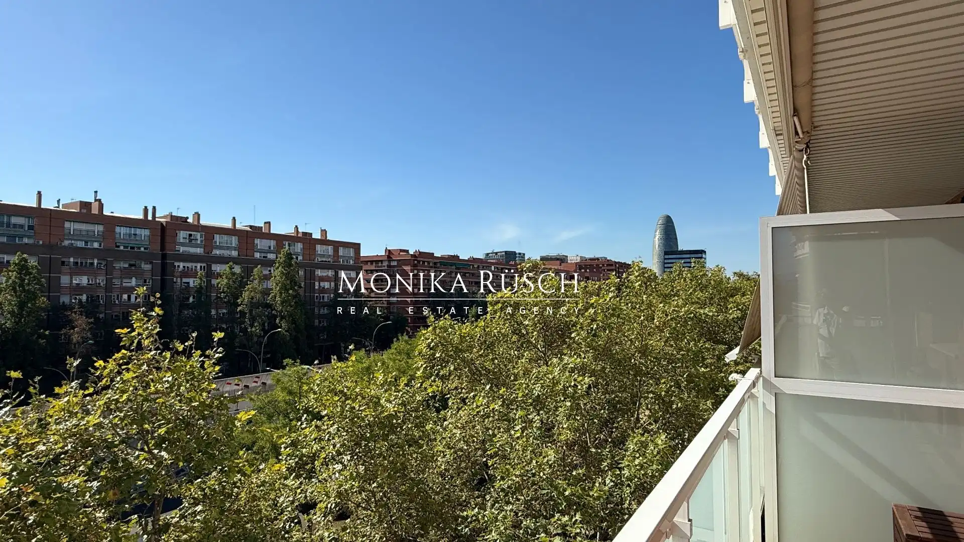 Pis amb ascensor en venda a Sant Martí