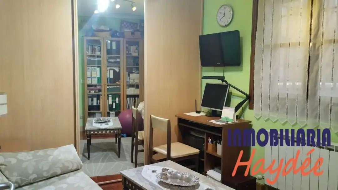 Piso con terraza en venta en Sor Natividad Homedes Kalea, imagen 35