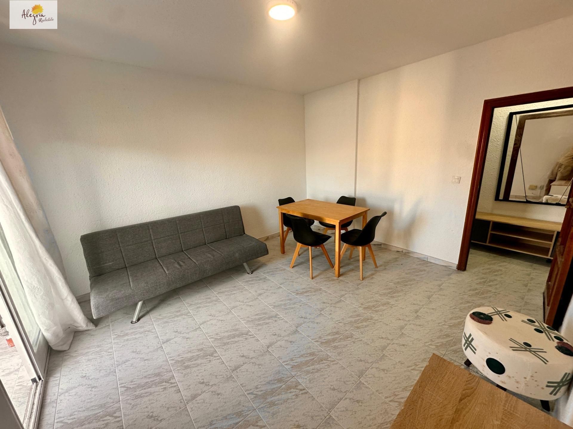 Sala de estar de Apartamento en venta en Alicante / Alacant con Calefacción, Terraza y Balcón