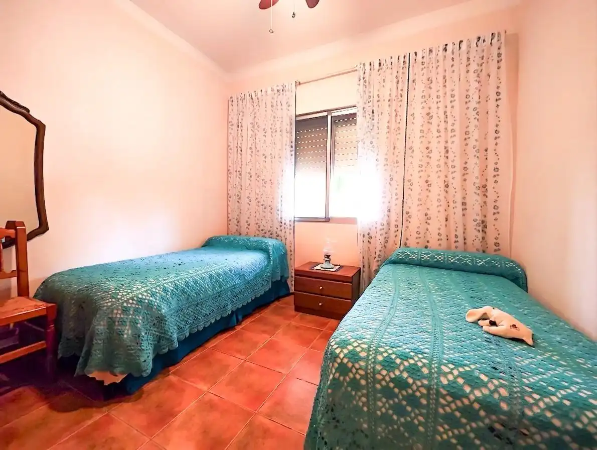 Dormitori de Casa o xalet en venda en Puertollano amb Aire condicionat, Calefacció i Jardí privat