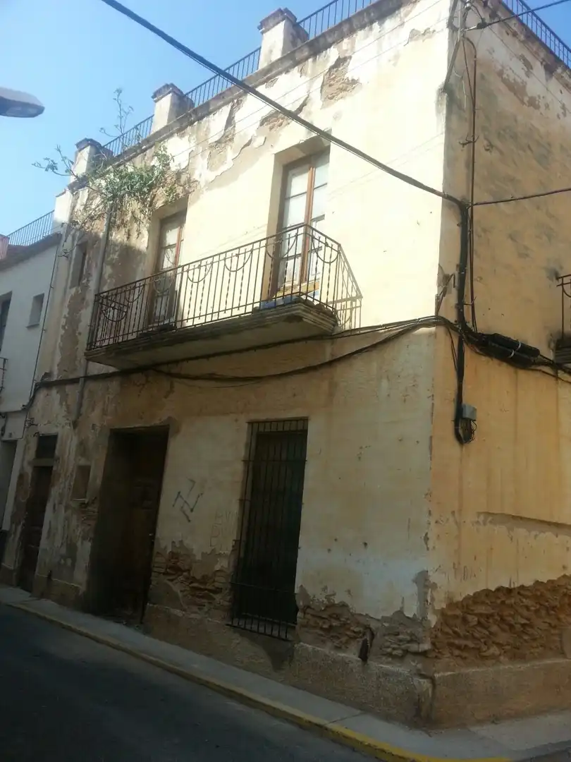 Exterior view of Houses for sale in Santa Bàrbara  with Terrace