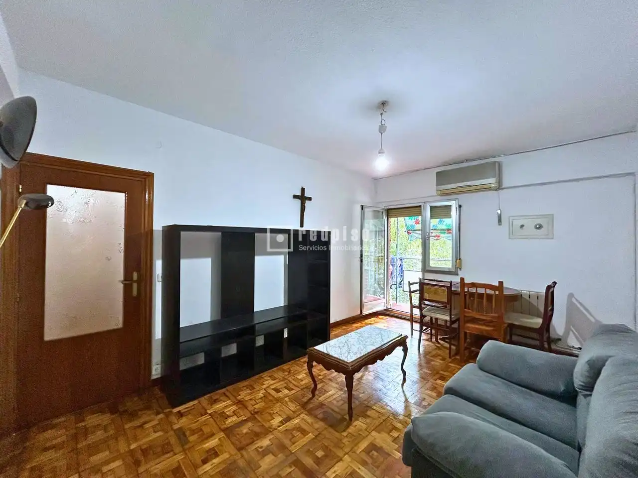Living room of Flat for sale in Madrid  with Air Conditioner, Heating and Parquet flooring