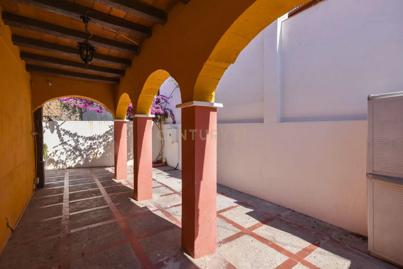 Houses for sale in Sant Vicenç Dels Horts  with Air Conditioner, Private garden and Storage room